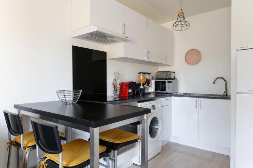 Appartement Cozy: 10/15 Min Des Champs Elysee Sartrouville Kültér fotó